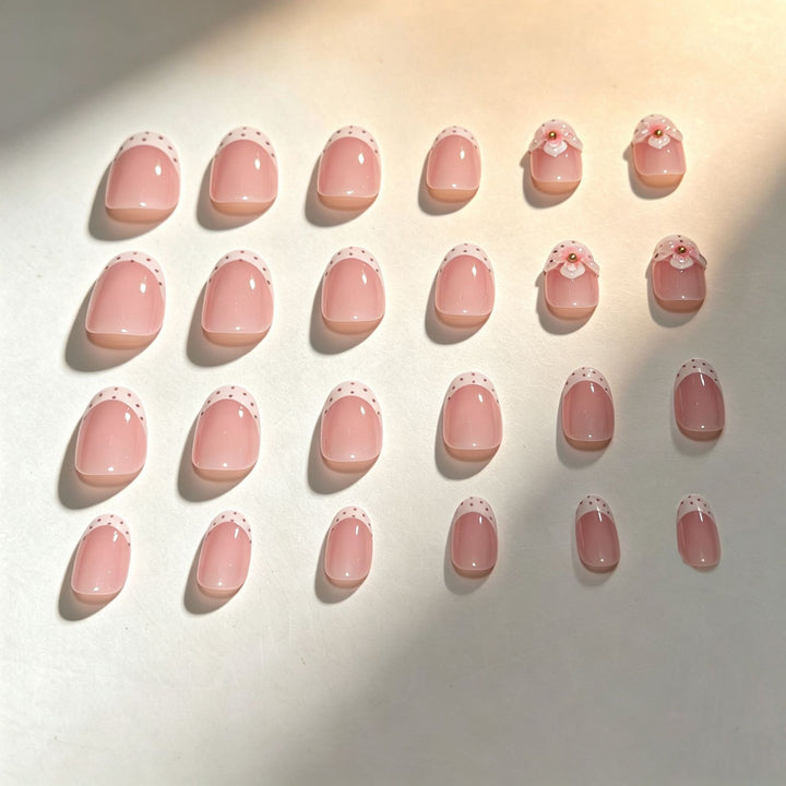 Floral Detailing Press-On Nail Art Bowlift