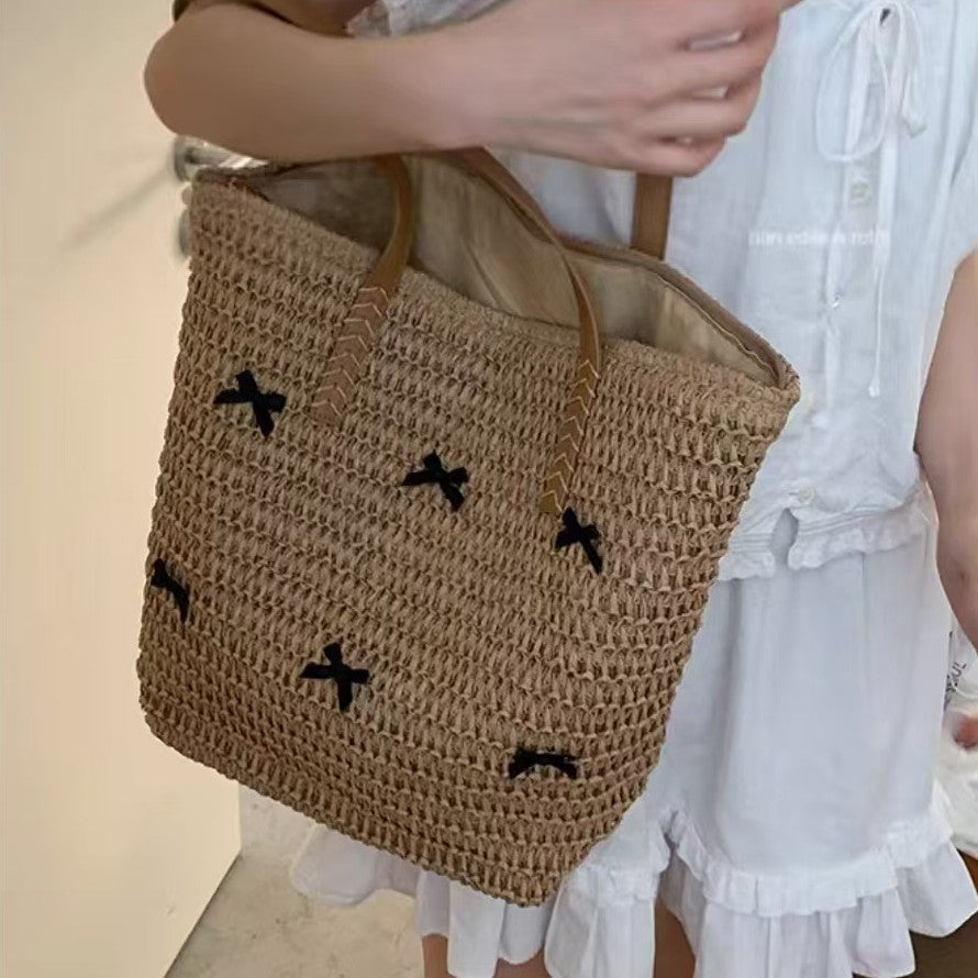 Braided Bast Bag with Decorative Bow Design Bowlift