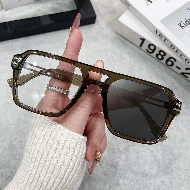 Women’s fashionable glasses Bowlift