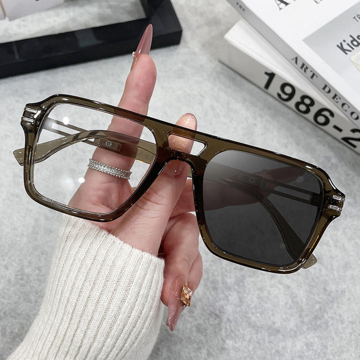 Women’s fashionable glasses Bowlift