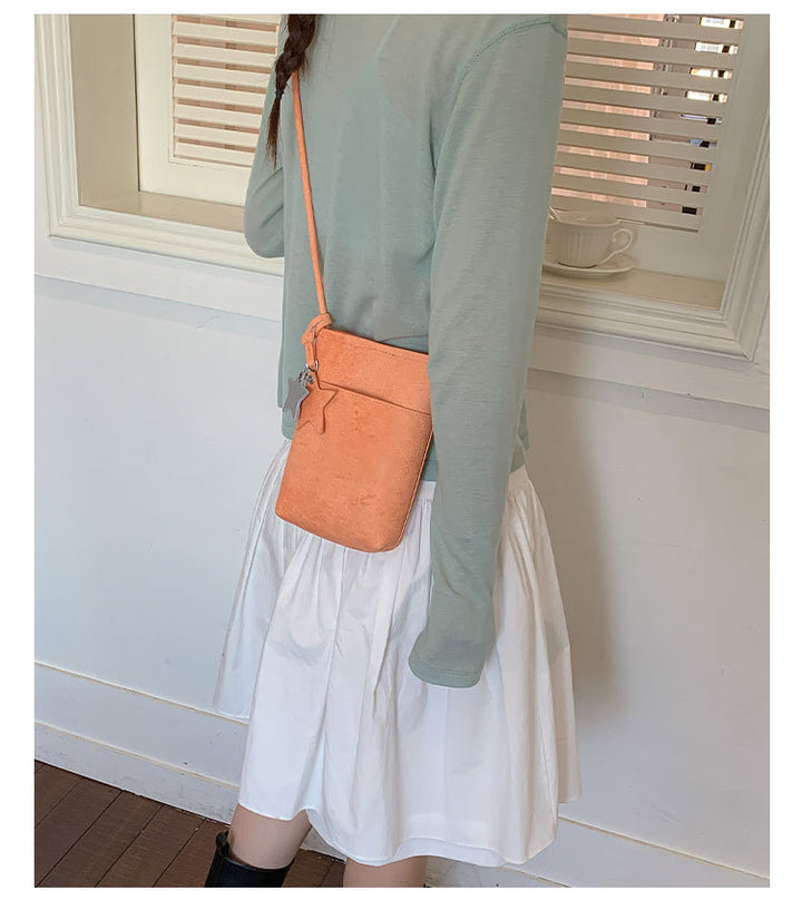 Fashionable shoulder bag with braided shoulder strap Bowlift
