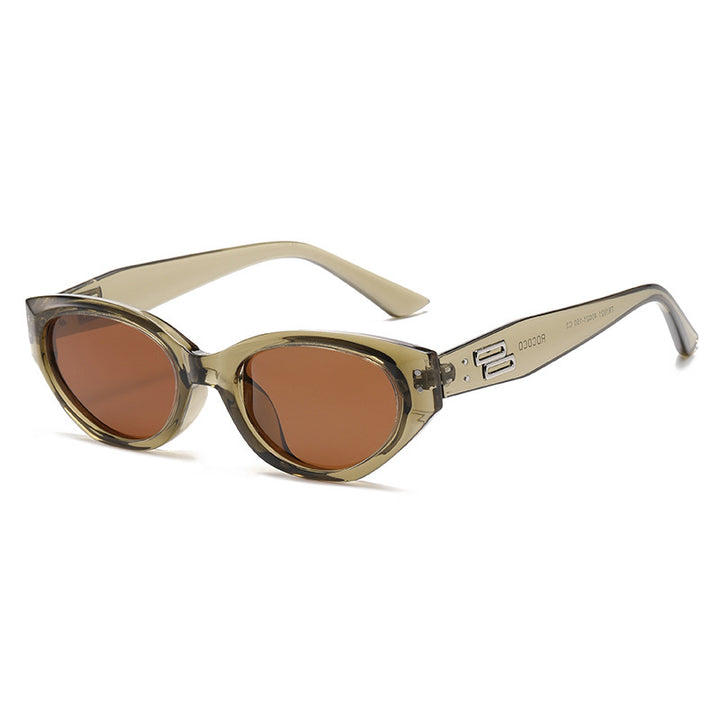 Chic Vintage-Inspired Frame Sunglasses