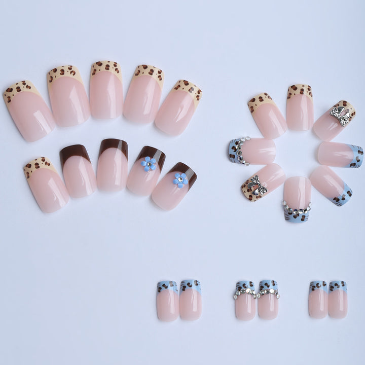 Artificial nails with stylish animal patterns and sparkling accents Bowlift
