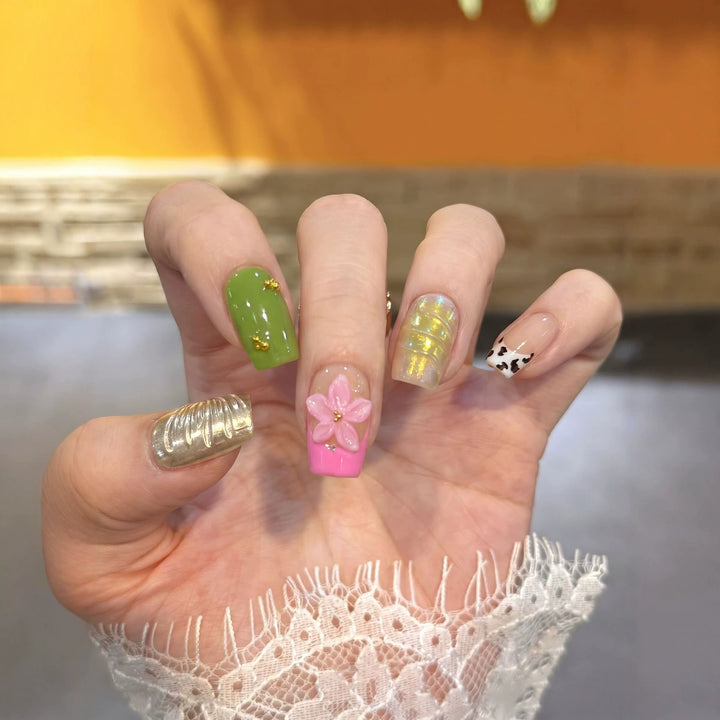 Designer Floral Acrylic Press-On Nail Set Bowlift