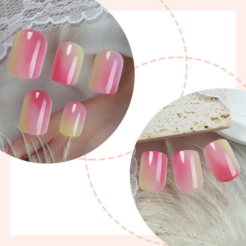 Artificial nail set with elegant ombre design and high-gloss finish Bowlift