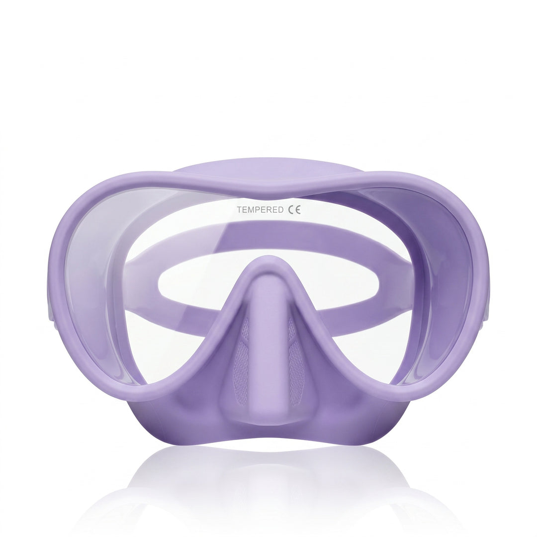 Diving mask with ergonomic design and wide field of vision Bowlift