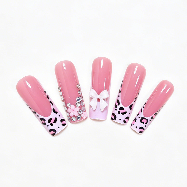 Decorative Press-On Nail Art Set with 3D Accents Bowlift