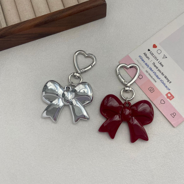 Elegant Bow-Shaped Keychain Bowlift