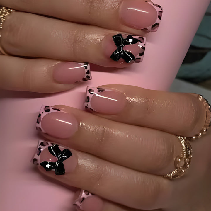 Decorative Press-On Nail Art Bowlift