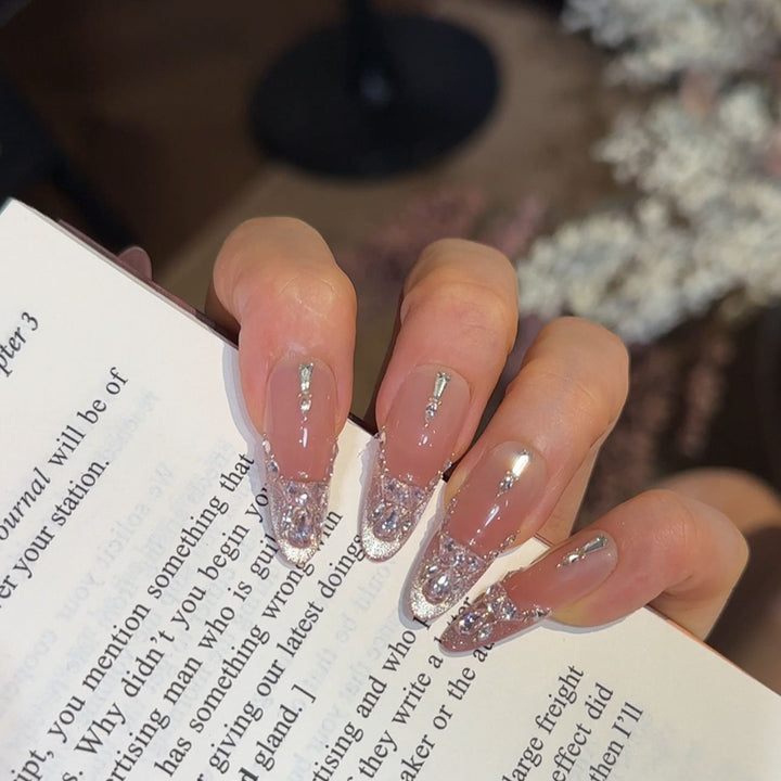 Glamorous Stiletto Press-On Nails Bowlift