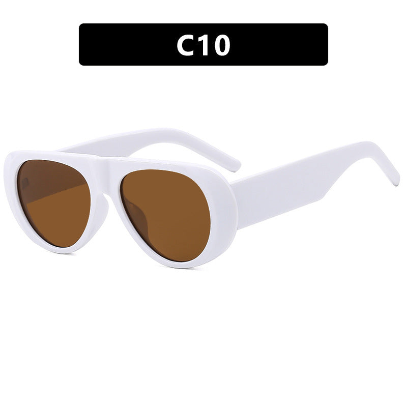 Women contemporary sunglasses with innovative design Bowlift