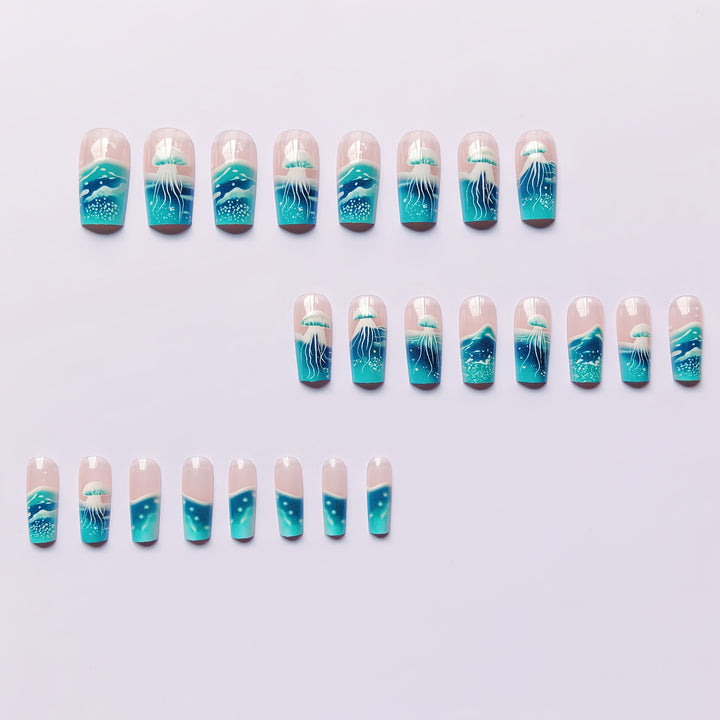 Artificial nails with transparent jellyfish design Bowlift