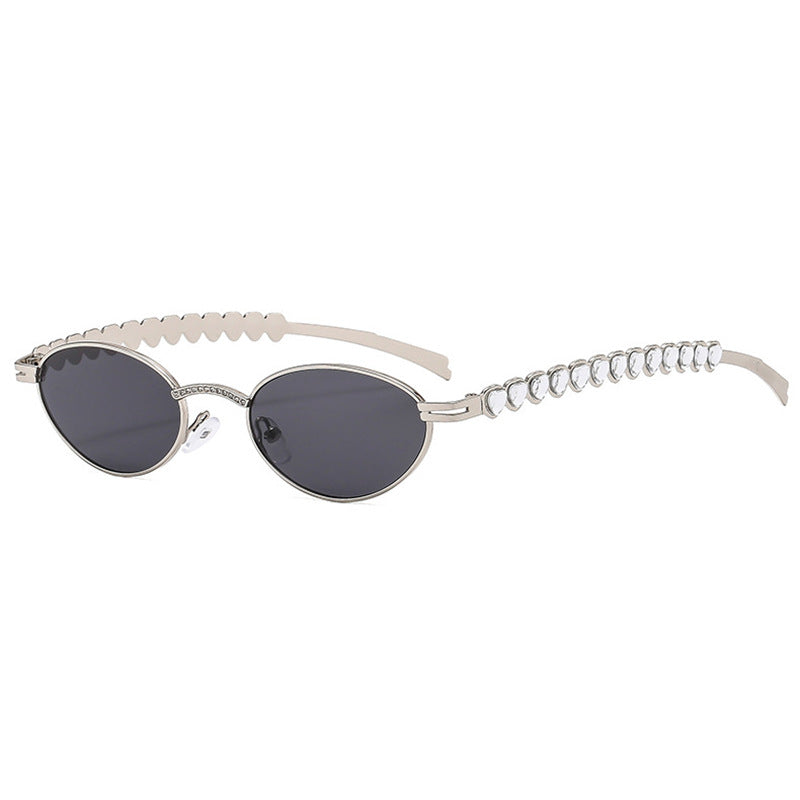 Women's fashionable sunglasses with decorative frame and stylish accents Bowlift