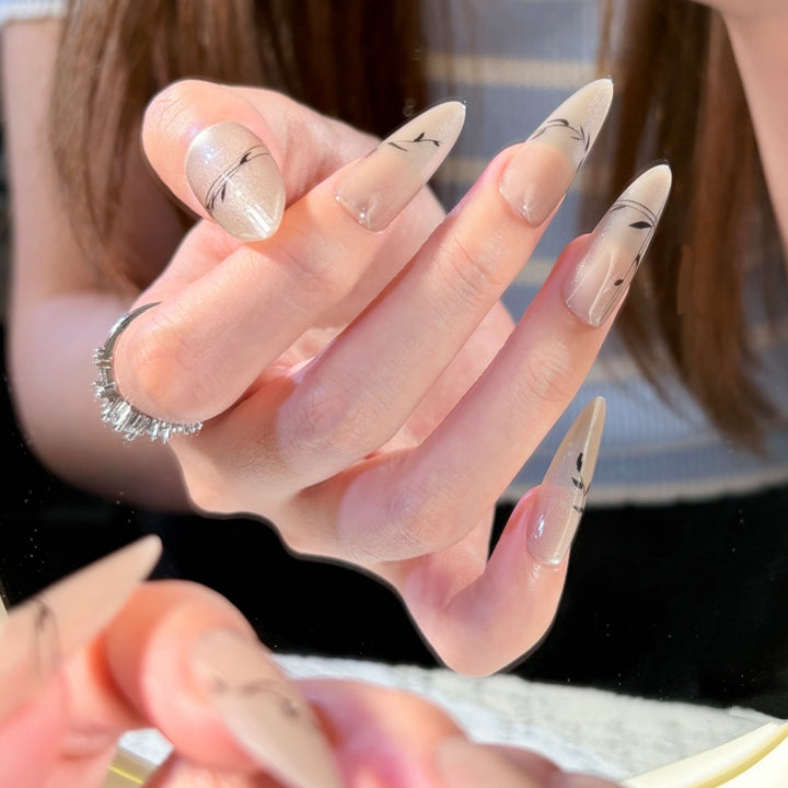 Stylish Floral Nail Set Bowlift