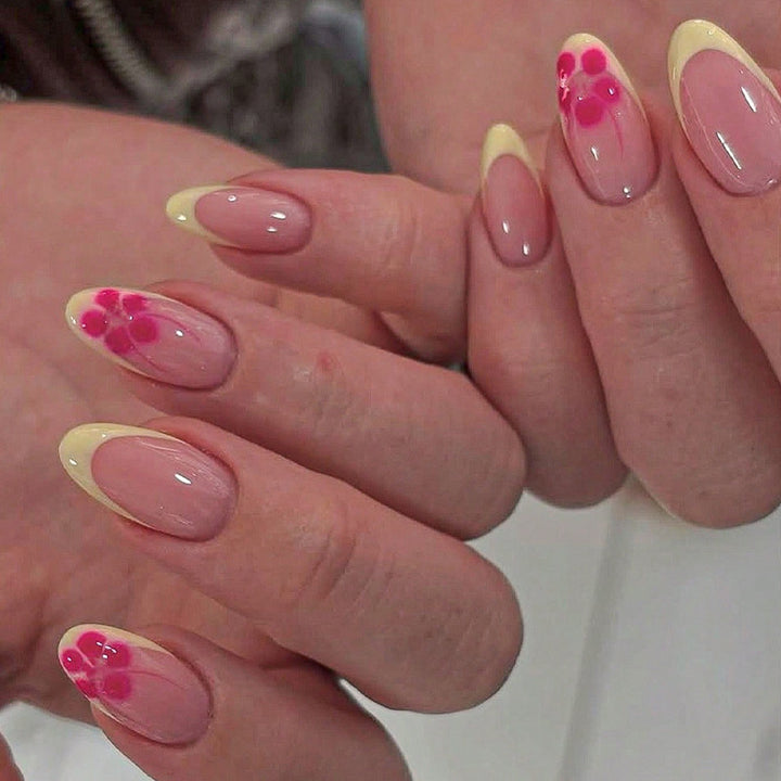 Floral-Accent French Tip Press-On Nail Set Bowlift
