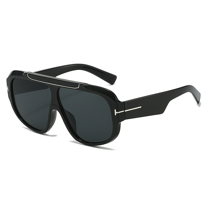 Ladies sporty sunglasses with stylish full rim design Bowlift