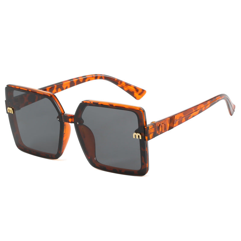 Women's stylish square sunglasses with mirrored gradient Bowlift