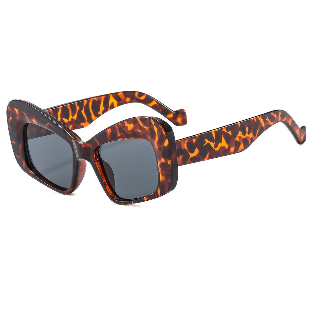 Ladies Fashion Sunglasses in Vintage Style Bowlift