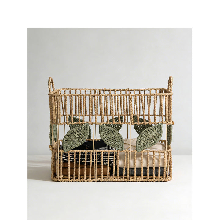 Handcrafted storage basket with leaf motif Bowlift