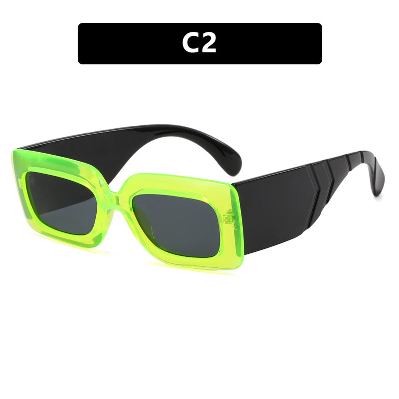 Women extravagant sunglasses with striking snake pattern Bowlift