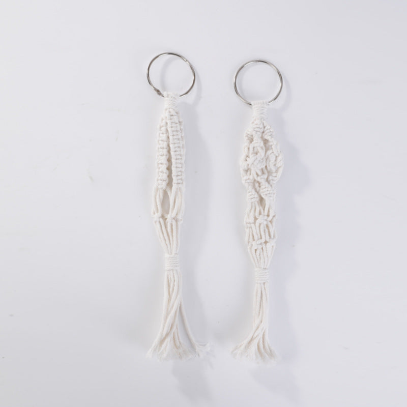 Key jewelry with macrame design Bowlift