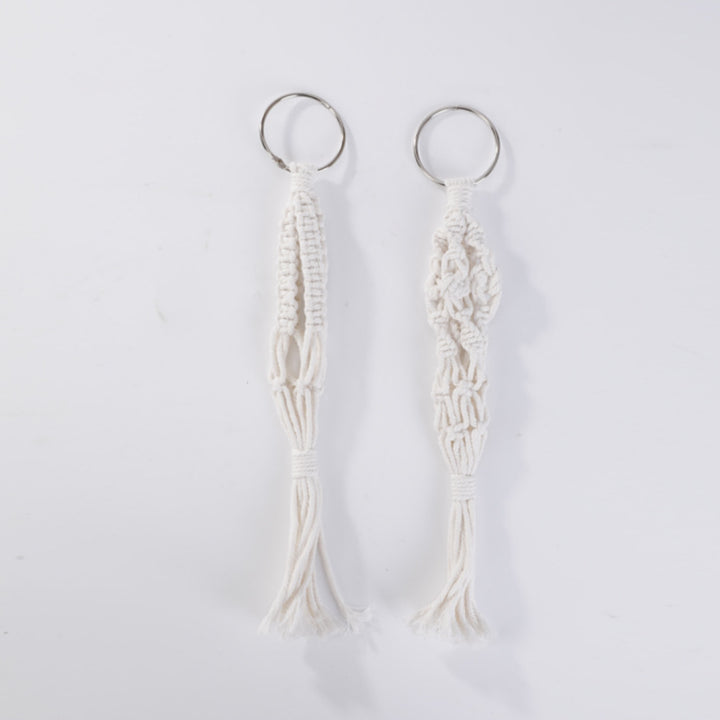 Key jewelry with macrame design Bowlift