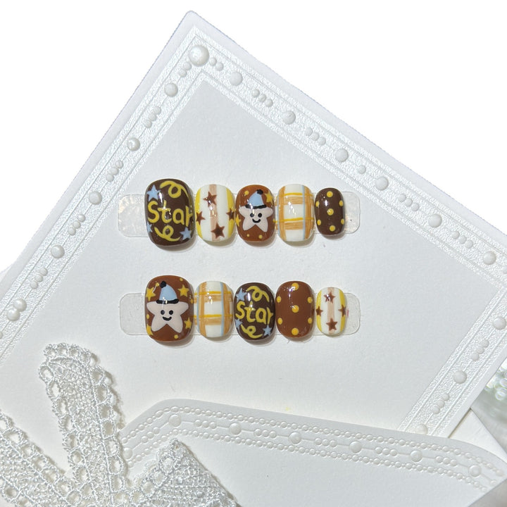 Playful Cartoon-Inspired Press-On Nail Set Bowlift