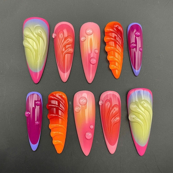 Artful Nail Tips Set with Leaf Accents Bowlift