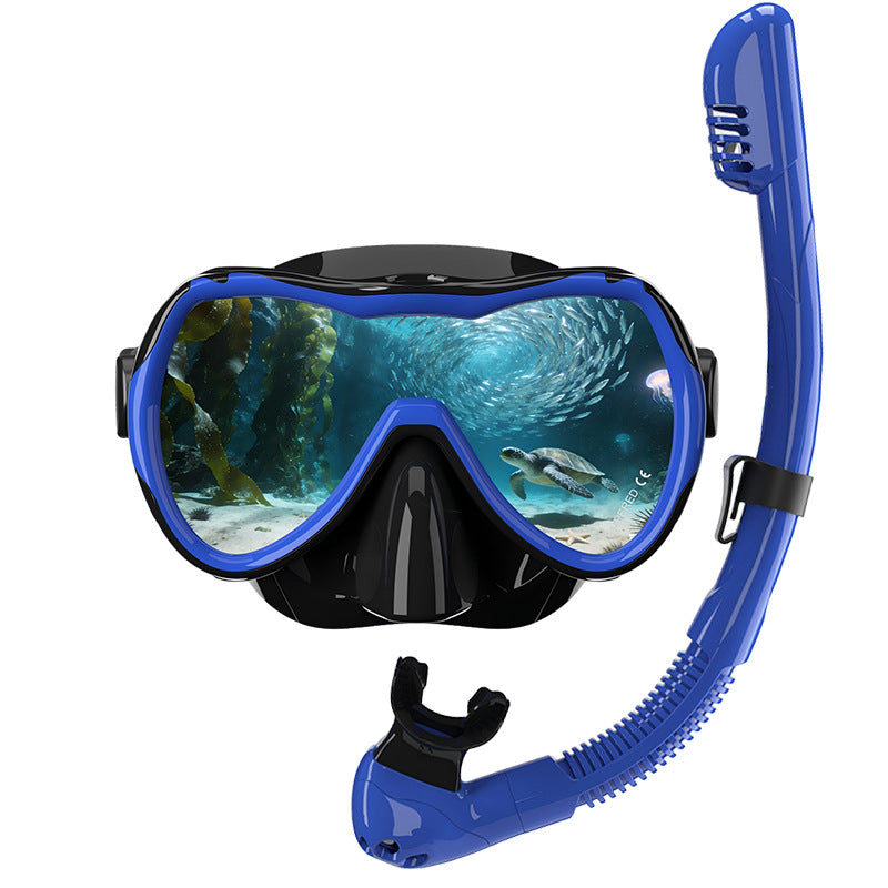 Diving mask with wide field of vision by Bowlift