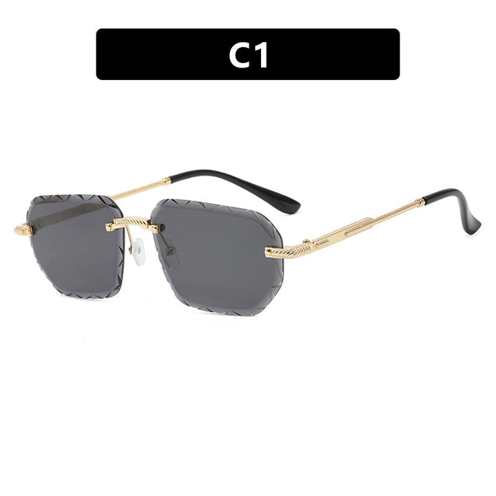 Women's geometric sunglasses with mirrored lenses and sturdy frame Bowlift