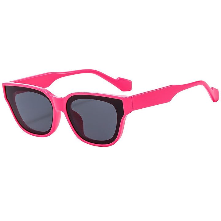 Ladies trendy Cat-Eye sunglasses in striking design Bowlift