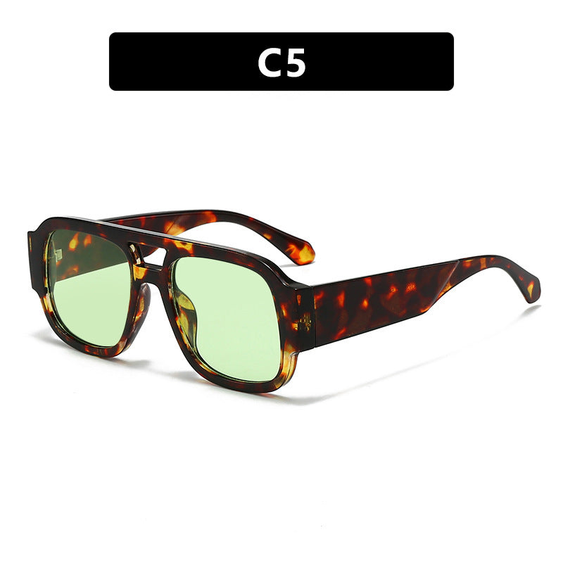 Ladies modern sunglasses in elegant rectangular design Bowlift