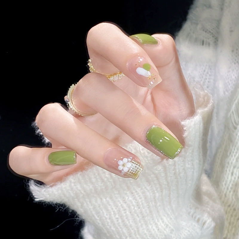 Artificial nail set with elegant handcrafted designs Bowlift