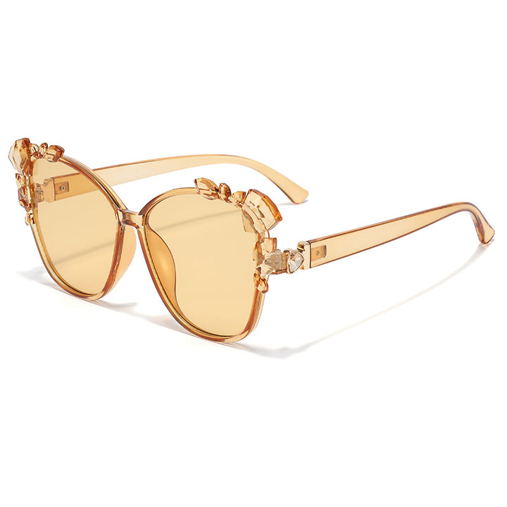 Glamorous Cat-Eye Sunglasses with Crystal Embellishments Bowlift