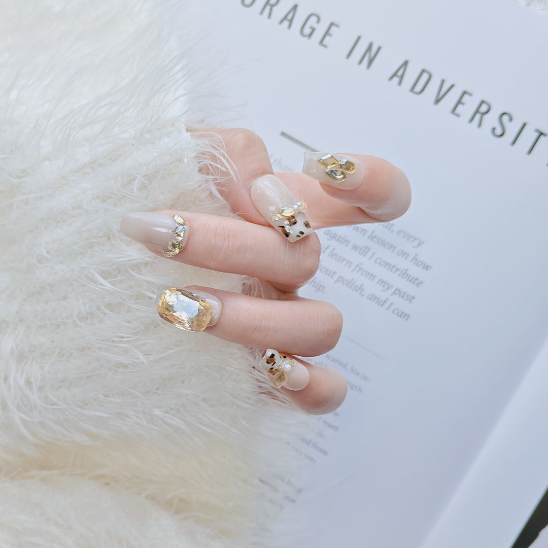 Elegant French Tip Press-On Nails Bowlift