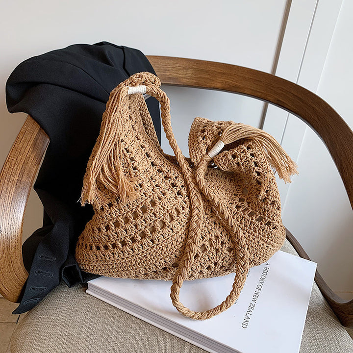 Knitted handbag Bowlift