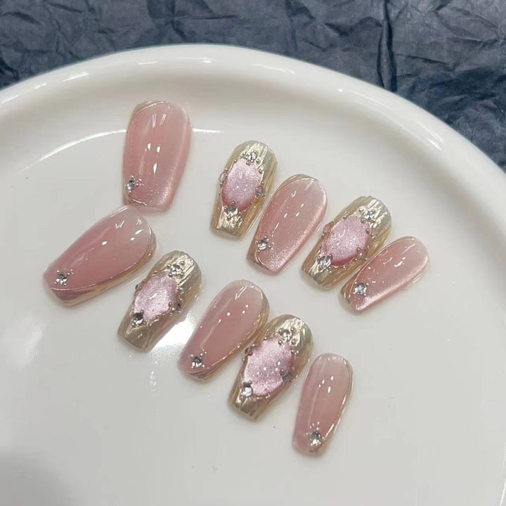 Chic Press-On Nail Art Set Bowlift