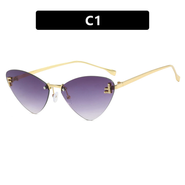 Women's extravagant Cat-Eye sunglasses with sparkling details Bowlift