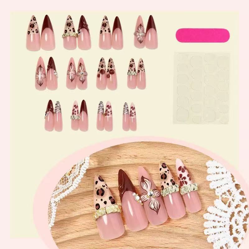 Artistic Decorative Stiletto Press-On Nails Bowlift