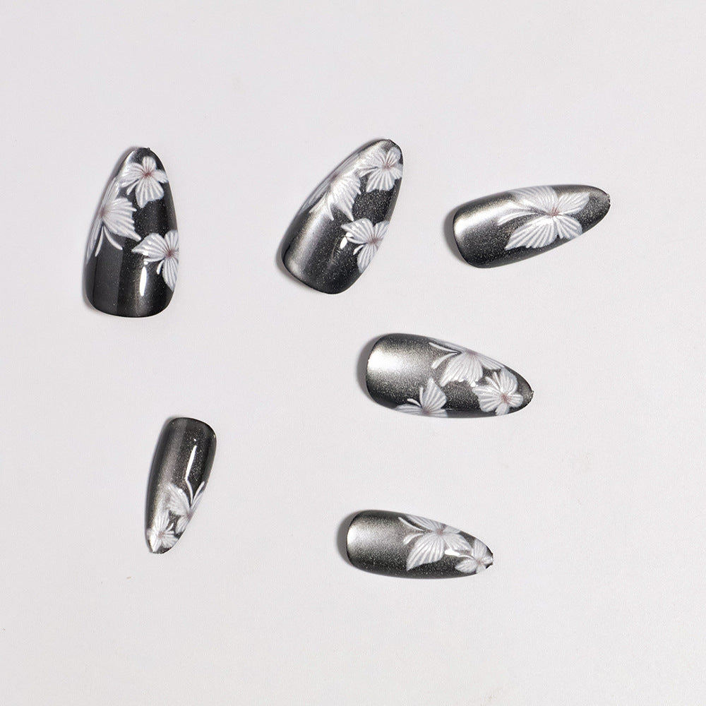 Floral Accent Press-On Nails Set Bowlift
