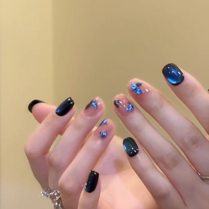 Artificial Nail Art with Glitter and Flower Designs Bowlift
