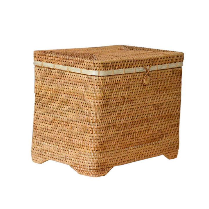 Ladies stylish storage box made of woven natural material Bowlift