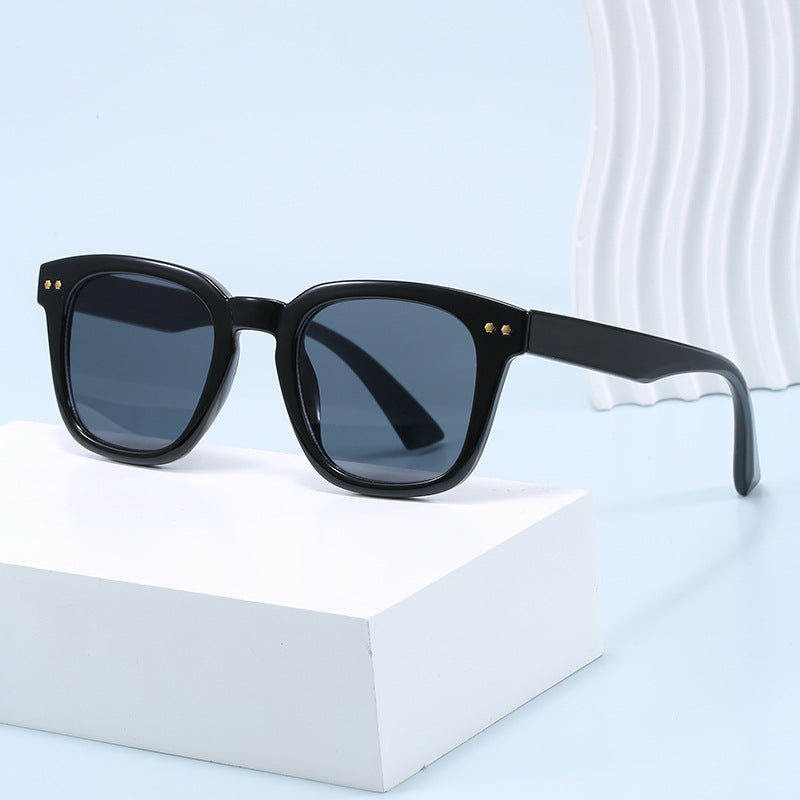Women's Square Sunglasses with Modern Transparent Frame and UV Protection Bowlift