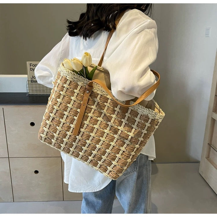 Handwoven basket bag Bowlift