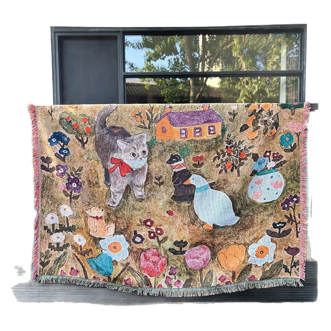 Artistic Animal-Themed Tapestry Throw Blanket