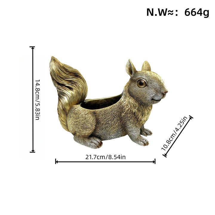 Squirrel-shaped planter Bowlift