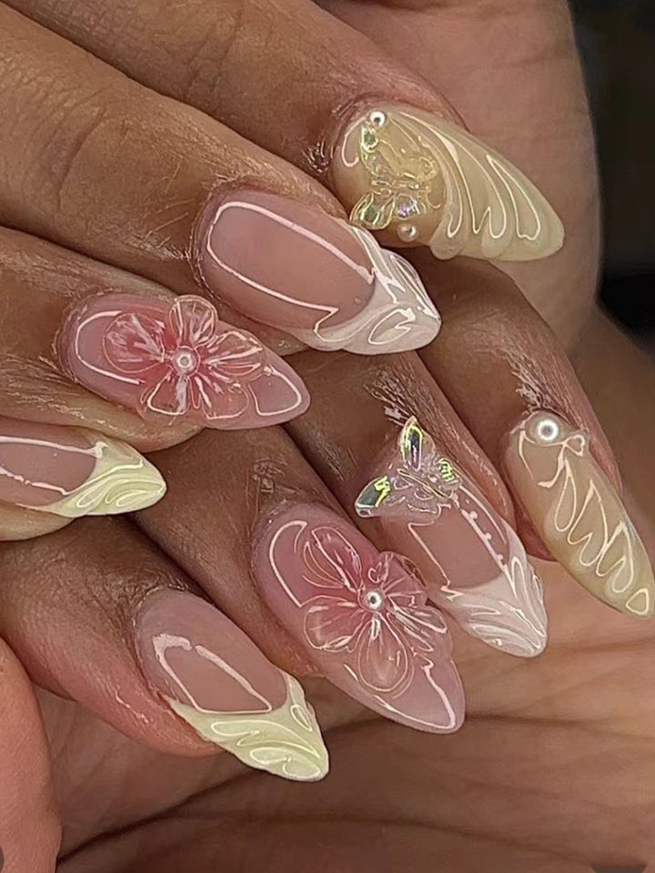 Artistic Nail Art Bowlift