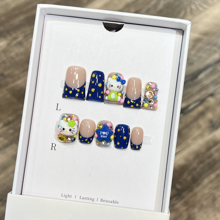 Decorative Floral Stiletto Press-On Nail Set Bowlift