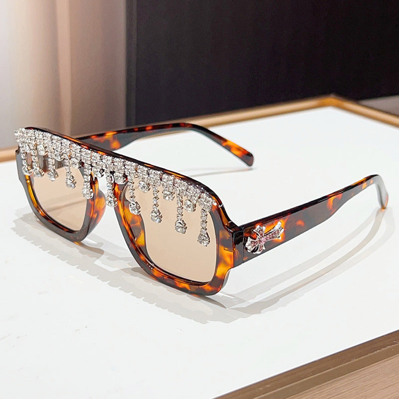 Glamorous Crystal-Embellished Sunglasses Bowlift