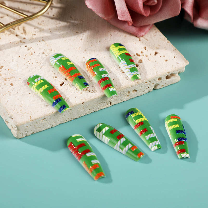 Creative and stylish art nails Bowlift